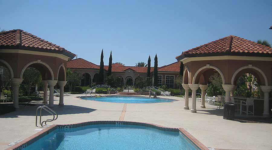 Lounge Swimming Pool With Cabana at The Palms Club Orlando Apartments, Orlando