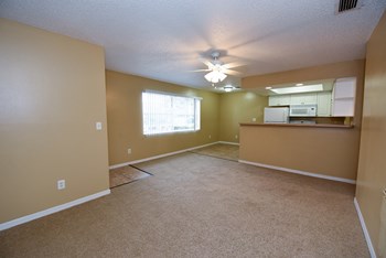 Living Room View at Green Oaks Apartments, Florida - Photo Gallery 10