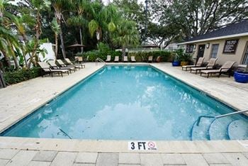 Sparkling Swimming Pool Green at Green Oaks Apartments, Florida