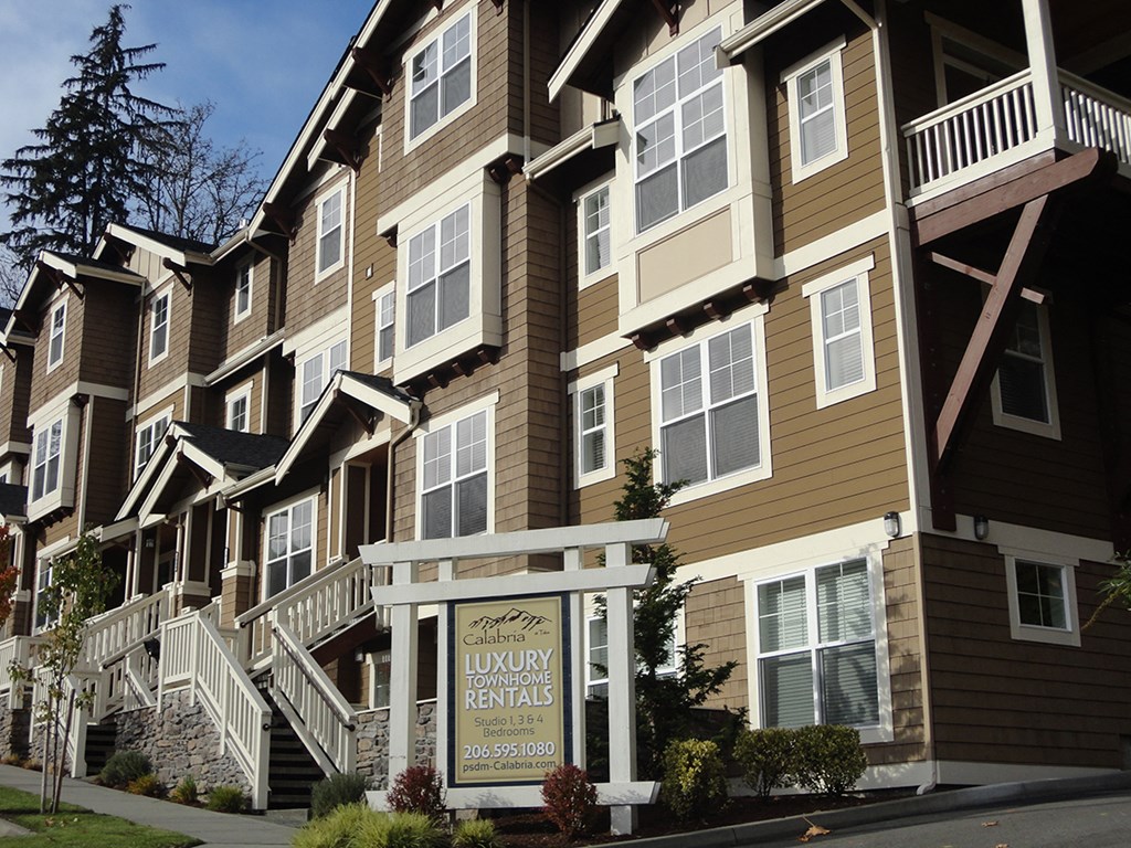 the building in which the hotel is located