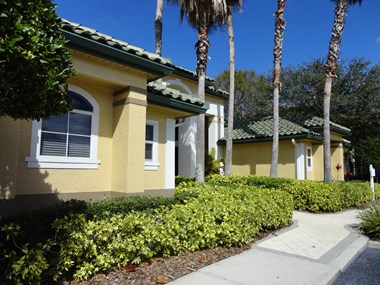 350 34Th Avenue Drive East 1-3 Beds Apartment for Rent - Photo Gallery 1