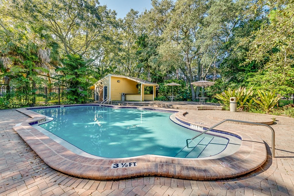 a fractal image of a maze of wiring and colored lines