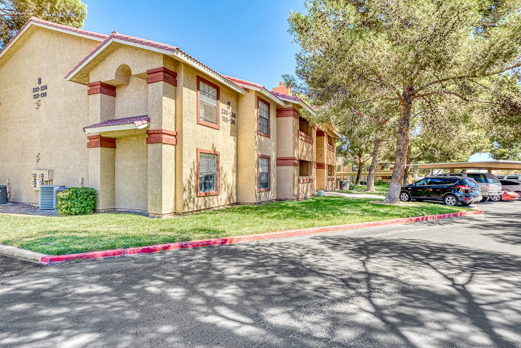 Sky Court Harbors At The Lakes