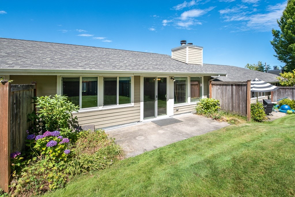 Backyard at Village at The Pointe Apartments, Tacoma, 98407