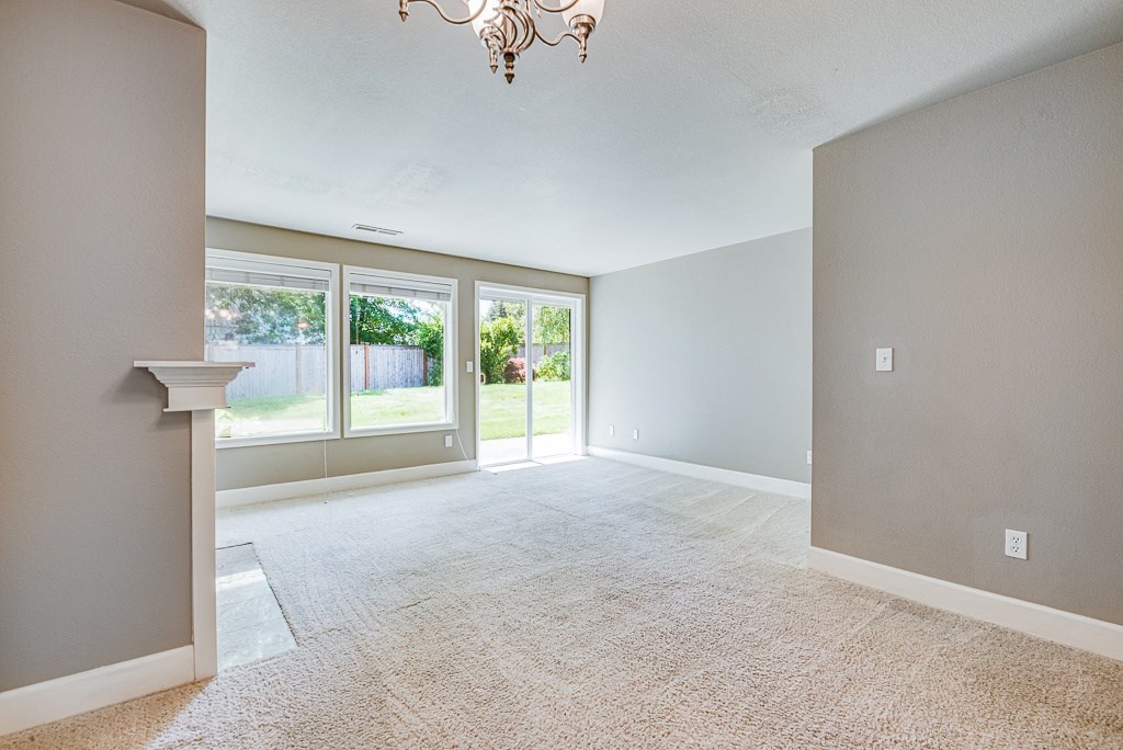Village at the Pointe Living Room at Village at The Pointe Apartments, Tacoma, Washington