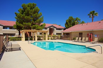 Outdoor Swimming Pool at Sky Court Harbors at The Lakes Apartments, Las Vegas, NV, 89117 - Photo Gallery 4