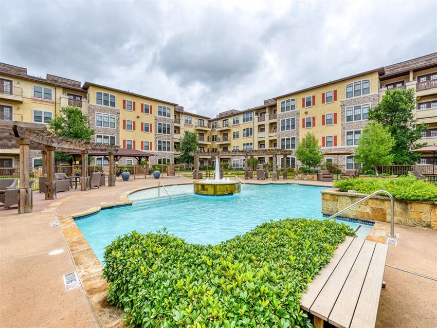 Aventine At Kessler Park Apartments, 2522 Fort Worth Ave, Dallas, TX