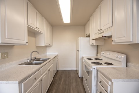 2200 Sycamore Drive 2 Beds Apartment for Rent