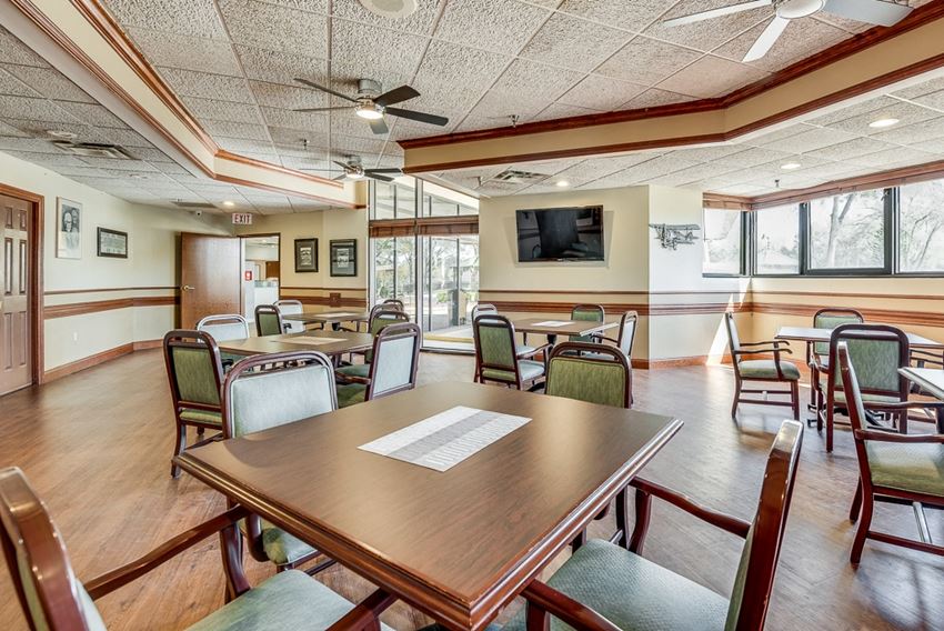 Aventine At Deland (40+) Apartments, 400 E. Howry Ave., Deland, FL