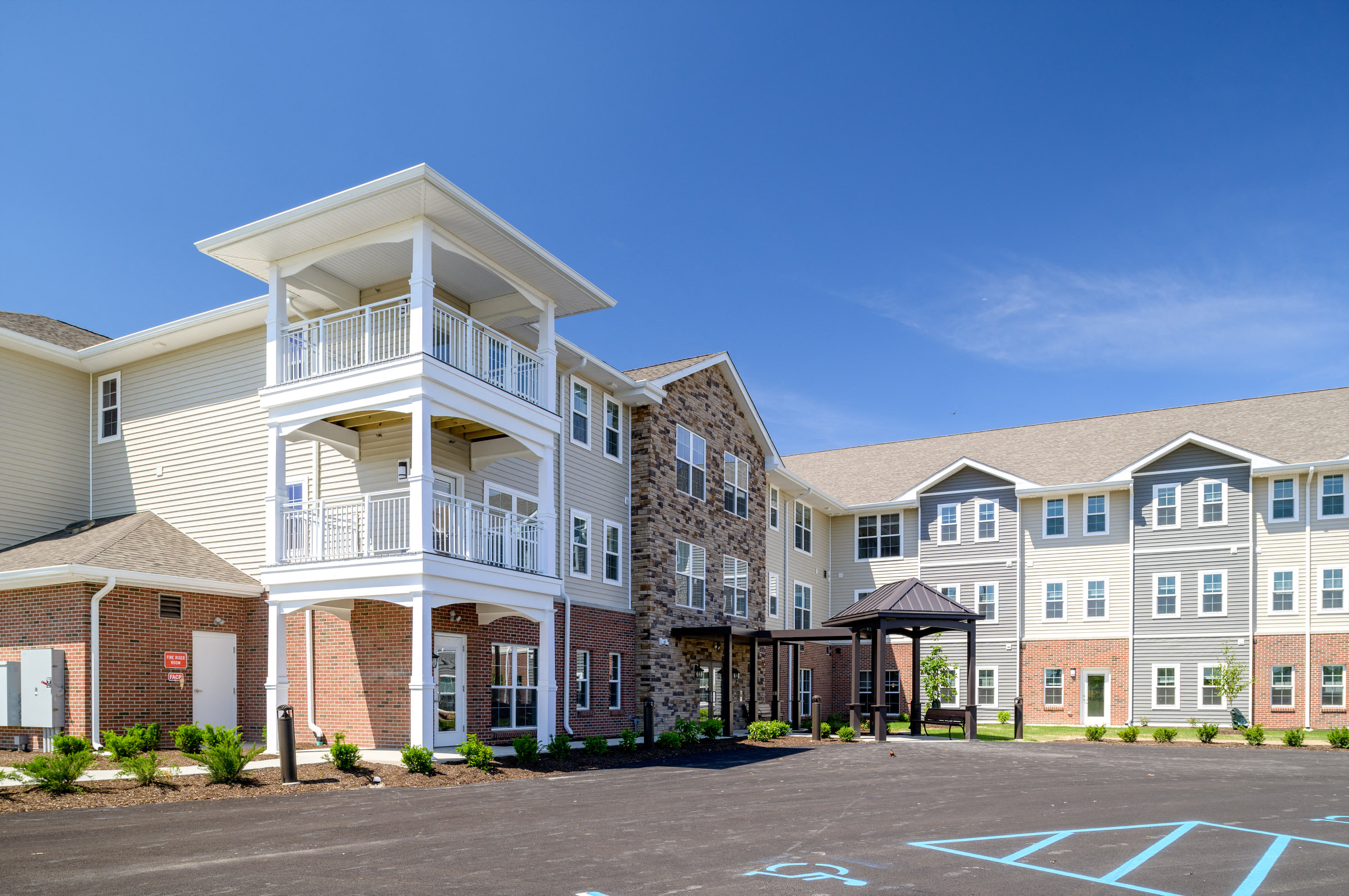 Eastern Woods Senior Apartments, 15105 Birchaven Lane, Findlay, OH