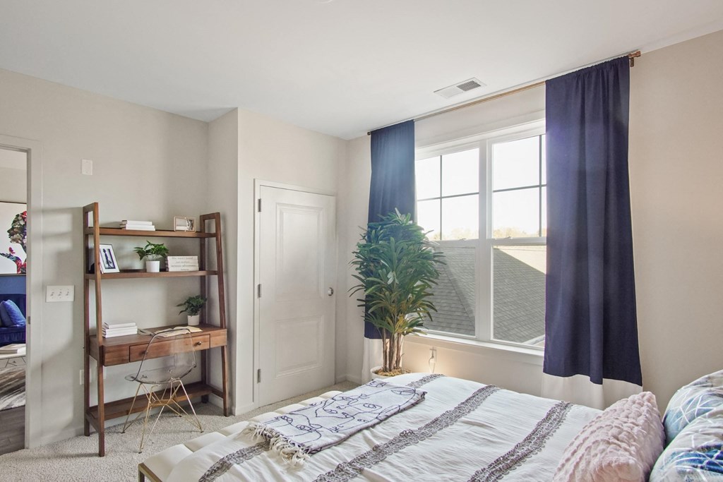 Plush Bedroom Carpeting at the Heights at Glen Mills in Glen Mills, PA