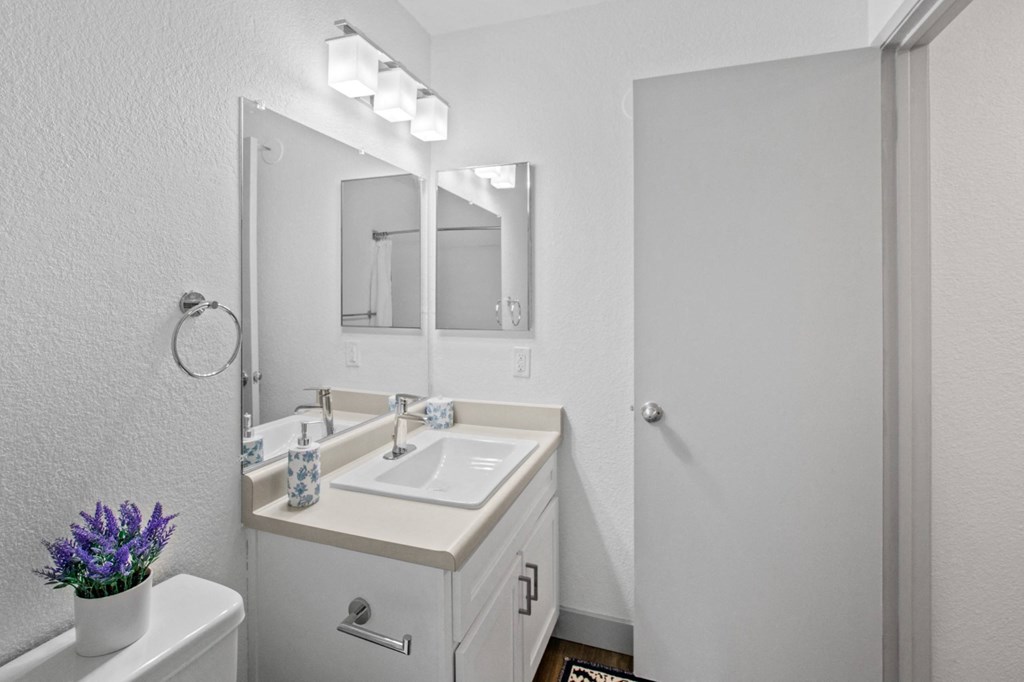 Bright bathrooms at Bay Village in Vallejo, CA