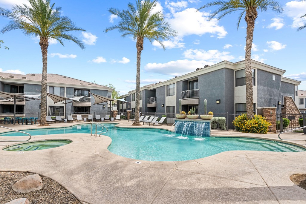Pool and Spa at Element Deer Valley in Phoenix, AZ