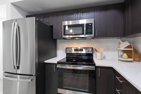 Stainless Steel Appliances at One Plantation in Plantation, FL 33324