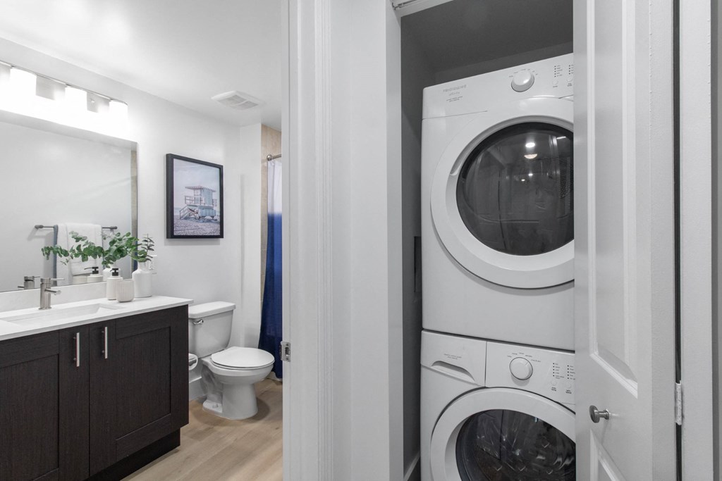 In Unit Washer and Dryer at One Plantation in Plantation, FL 33324