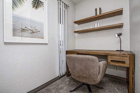 Work-From-Home Space at MALA GROVE Apartments, Hawaii, 96797
