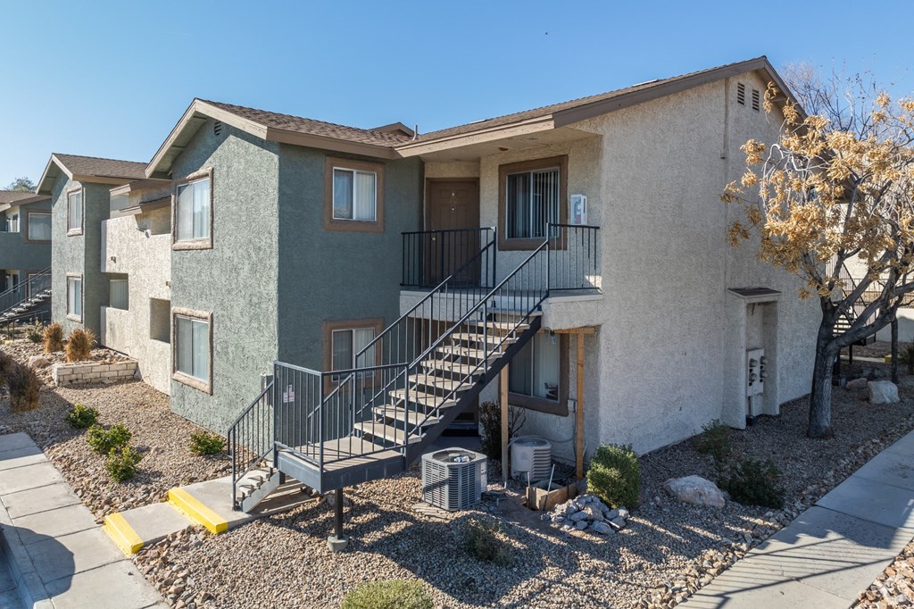 Welcome to Sunset Winds in Henderson, NV 89014