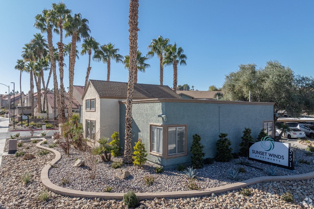 Welcome to Sunset Winds in Henderson, NV 89014
