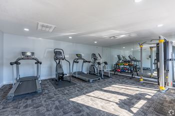 Fitness center at Sunset Winds in Henderson, NV 89014