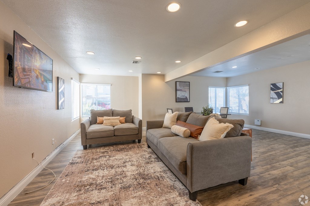 Community lounge at Sunset Winds in Henderson, NV 89014