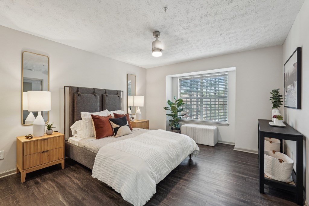 Spacious Bedroom at Gwinnett Pointe Apartments in Norcross, GA 30093