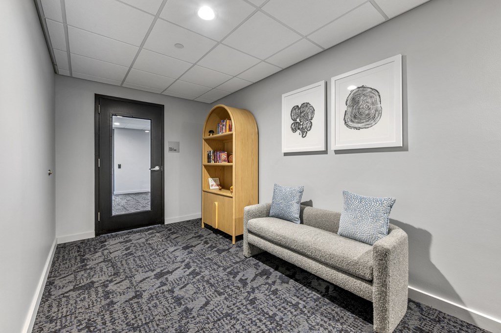 Library Nook at Avant at the Arboretum Apartments in Lisle, IL 60532