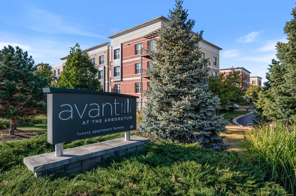 Entrance to Avant at the Arboretum Apartments in Lisle, IL 60532