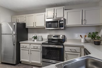Kitchen Area - Photo Gallery 6