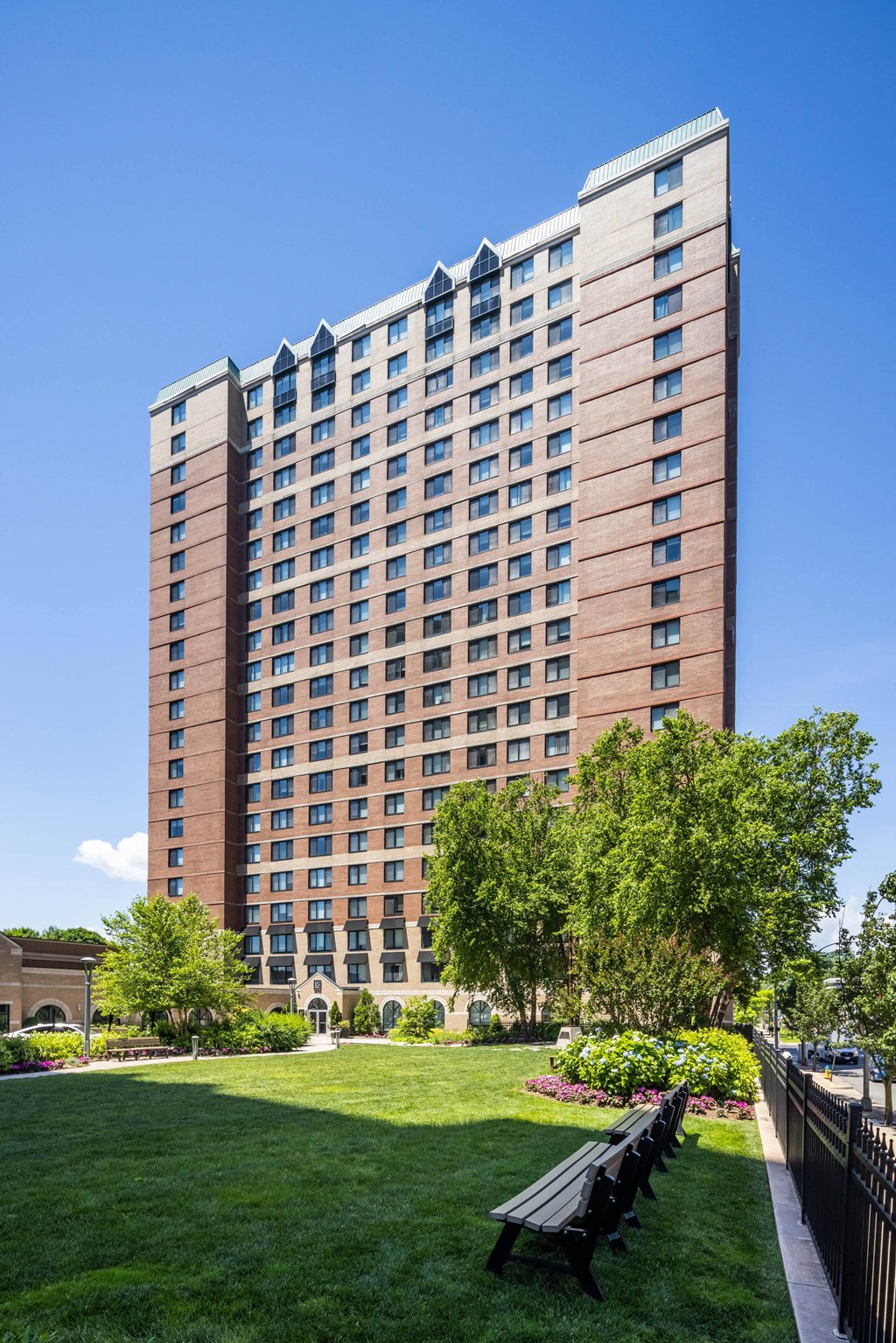 Elegant Exterior View Of Property at 15 Bank Apartments, White Plains, NY, 10606