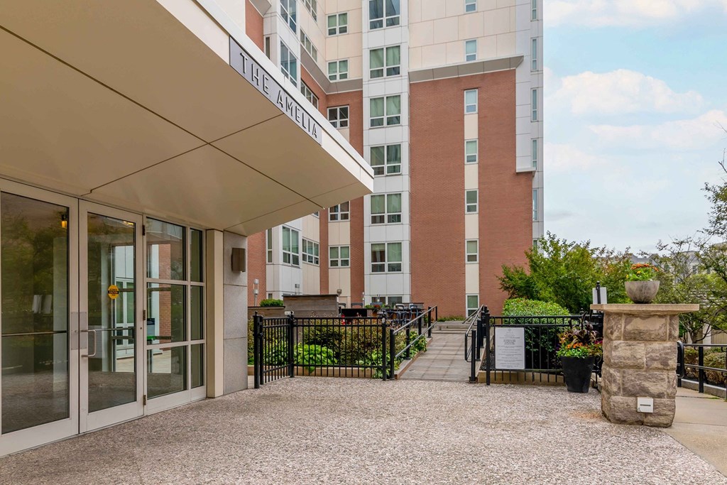 the amelia patio and entrance at Amelia, Quincy