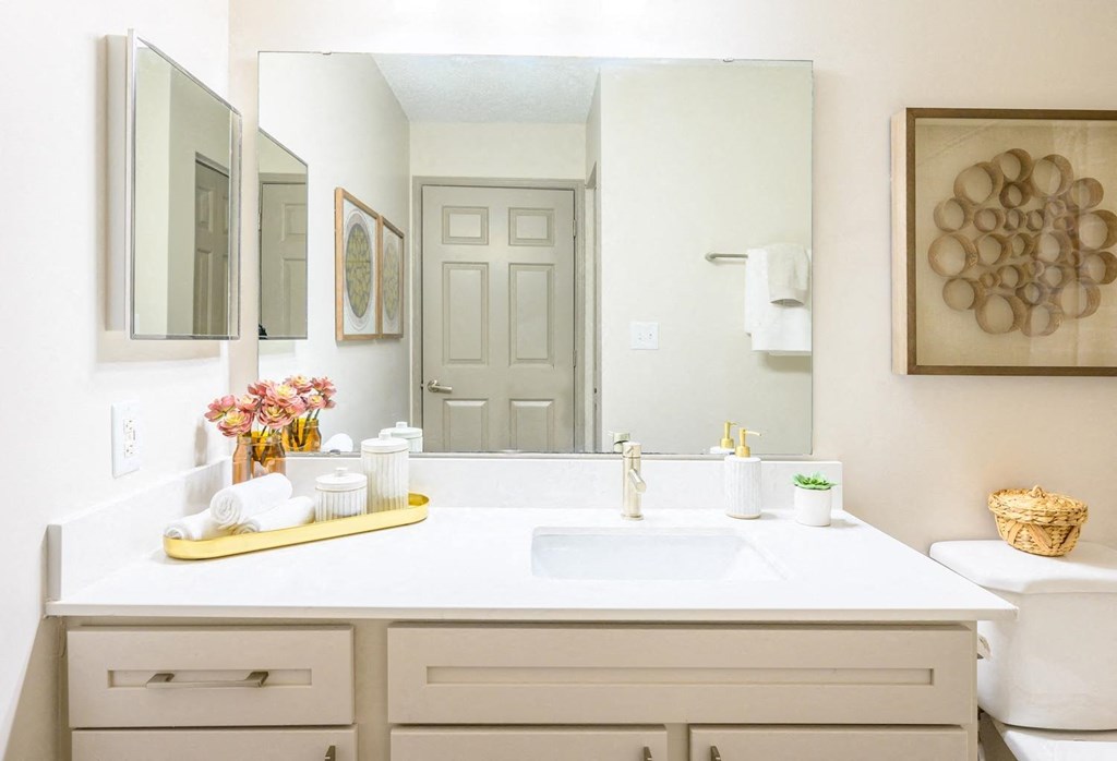 Model Bathroom 2 Audubon Parc