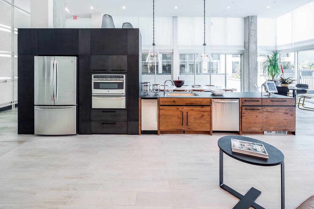 Living and kitchen at G12, California, 90015