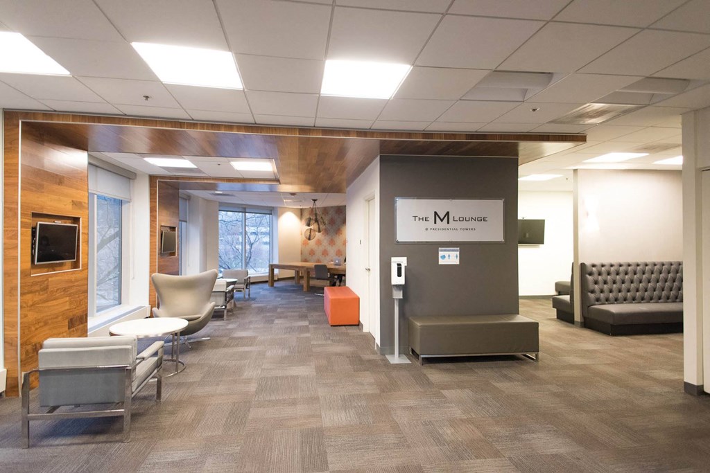 Presidential Towers Lounge at Presidential Towers, Chicago, IL