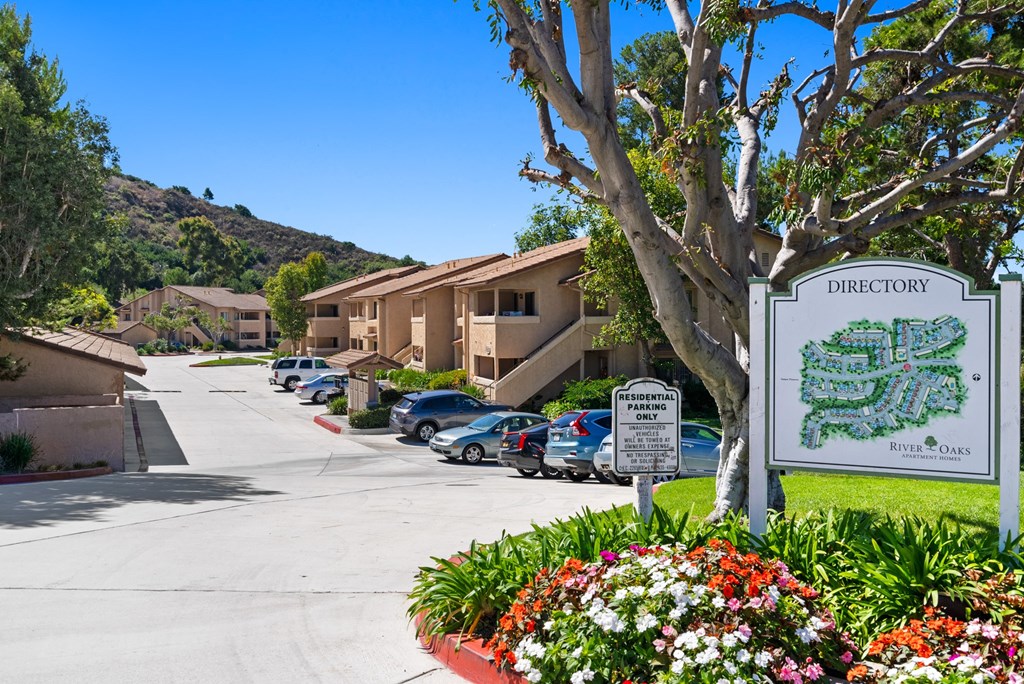 Entrance to River Oaks in Oceanside, CA