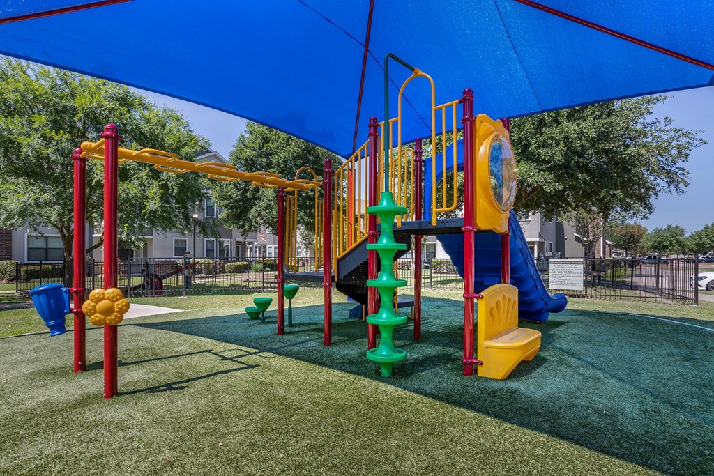 playgrounds at sladestone at shadow creek at Sladestone Shadow Creek, Pearland