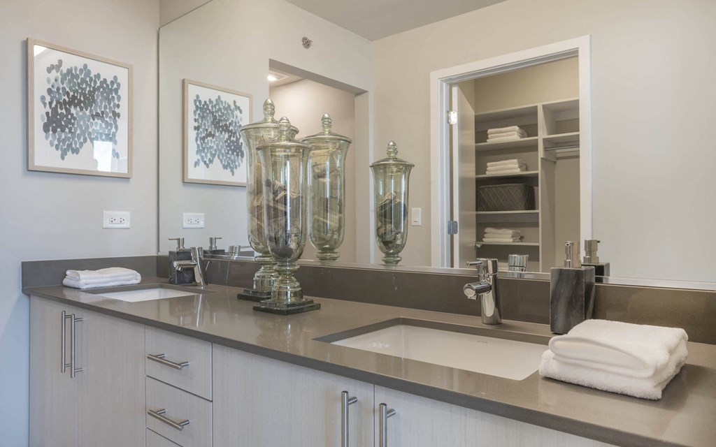 Sink With Faucet at The Elle Apartments, Illinois, 60605