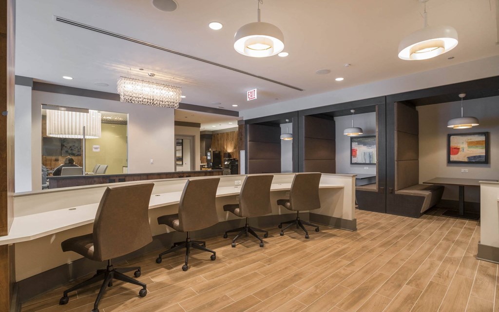 Business Center at The Elle Apartments, Illinois