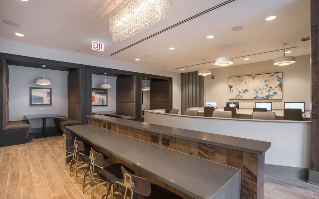 Clubhouse Dining at The Elle Apartments, Chicago