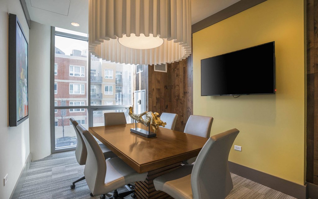 Dining Space at The Elle Apartments, Illinois