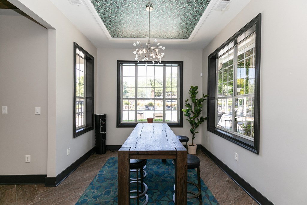 Seating Area in Willowest in Collier Hills in Atlanta, GA 30318 Seating Area in Willowest in Collier Hills in Atlanta, GA 30318
