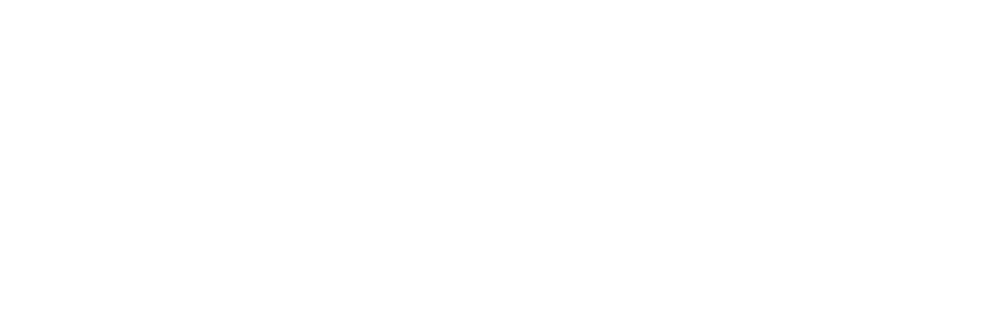 A green sign with the word "ARRIVÉ" in large white letters and "SEATTLE" in smaller white letters below it.