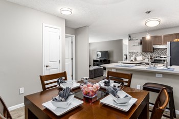 2800 John Steven Way 2 Beds Apartment for Rent - Photo Gallery 4