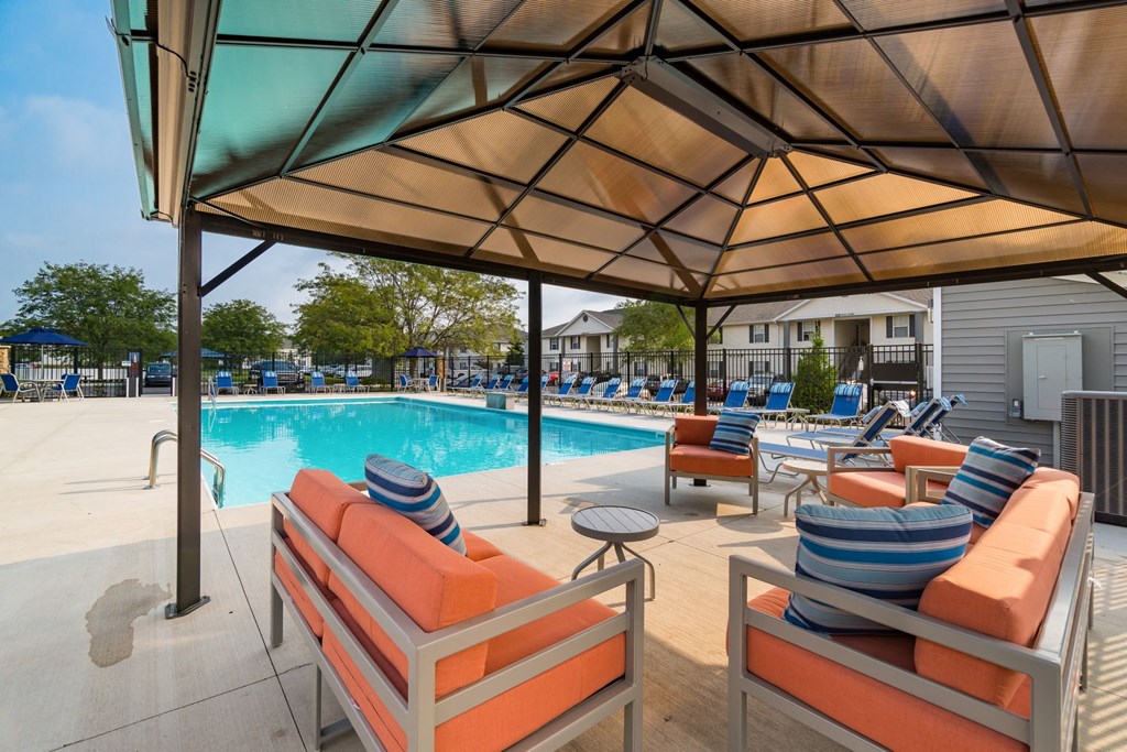 Swimming pool at Estates at Brentwood Lake Apartments, Reynoldsburg, 43068