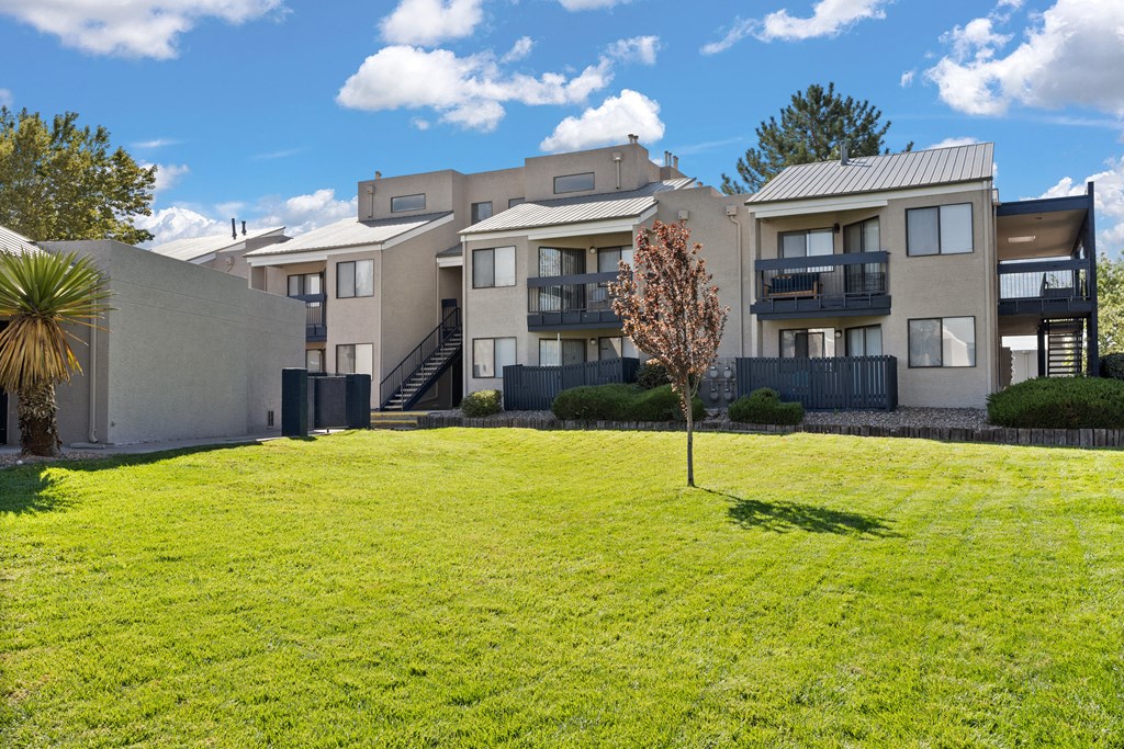 the preserve at ballantyne commons apartments exterior