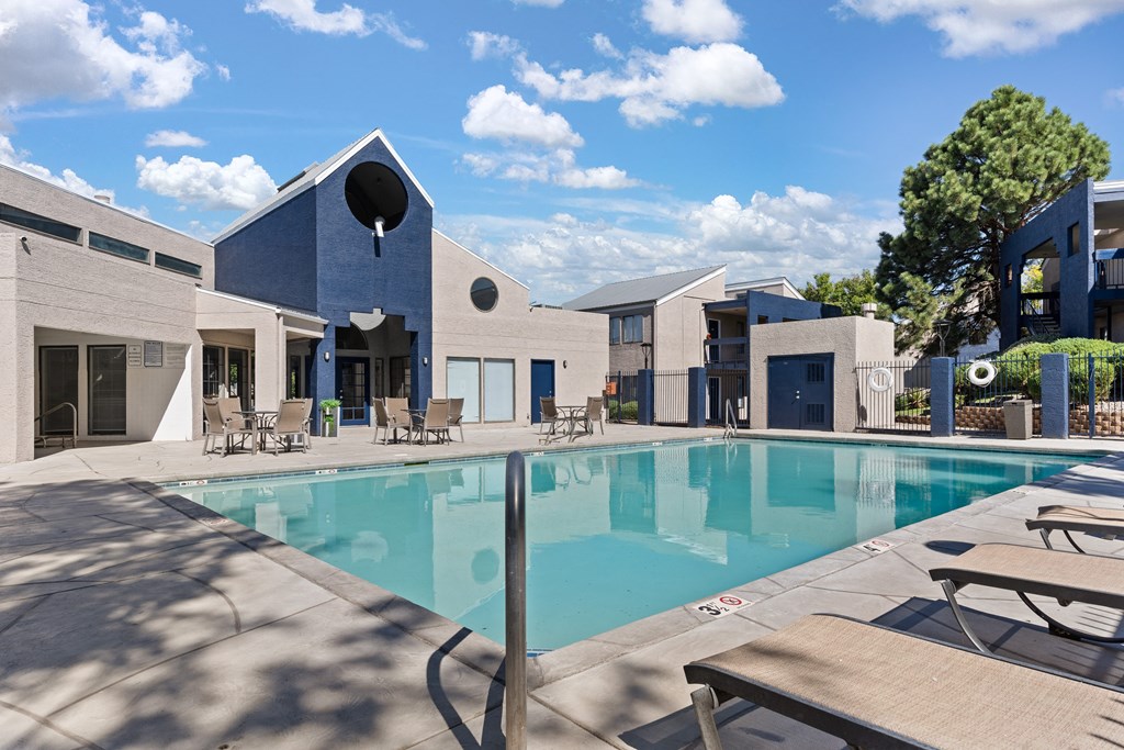 the reserve at city center apartments swimming pool