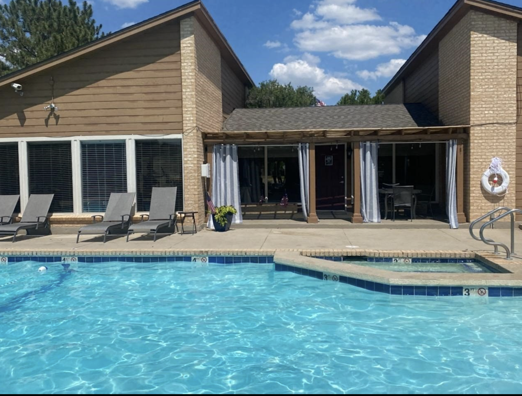 Jump on in! The pool is ready for you at Sheridan Square!