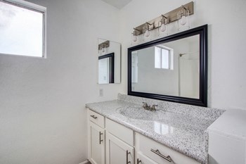 Two Bedroom, One Bath - Photo Gallery 19
