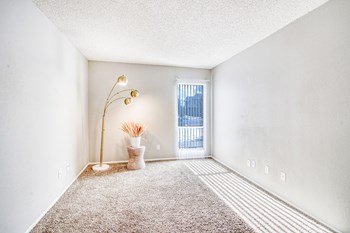 1105 E. Ponderosa Pkwy 1-2 Beds Apartment for Rent - Photo Gallery 32
