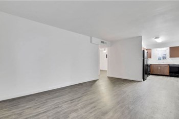 109 E Broadway Rd 1-2 Beds Apartment for Rent - Photo Gallery 3