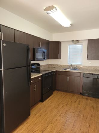 109 E Broadway Rd 1-2 Beds Apartment for Rent